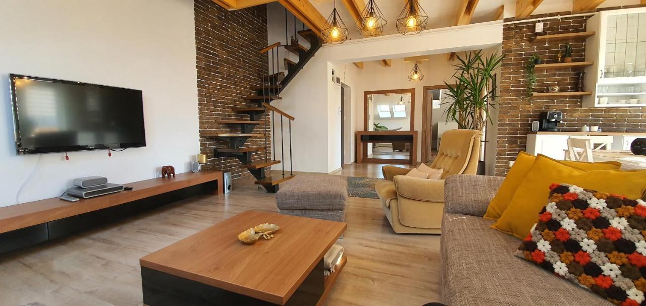 Hoobee Home & Rooftop Terrace Târgu-Mureş Zewnętrze zdjęcie